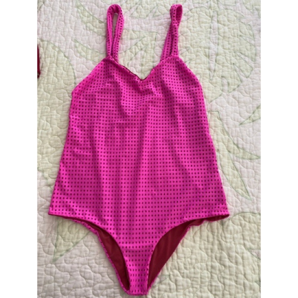 Acacia Neon Rose Saba